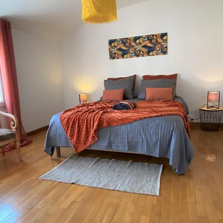 De La Riviere Avec Patio Et Parking Centre *