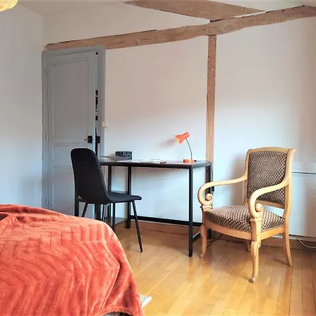 De La Riviere Avec Patio Et Parking Centre Vakantiehuis *