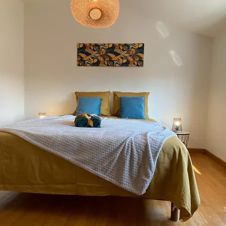 De La Riviere Avec Patio Et Parking Centre Le Mans