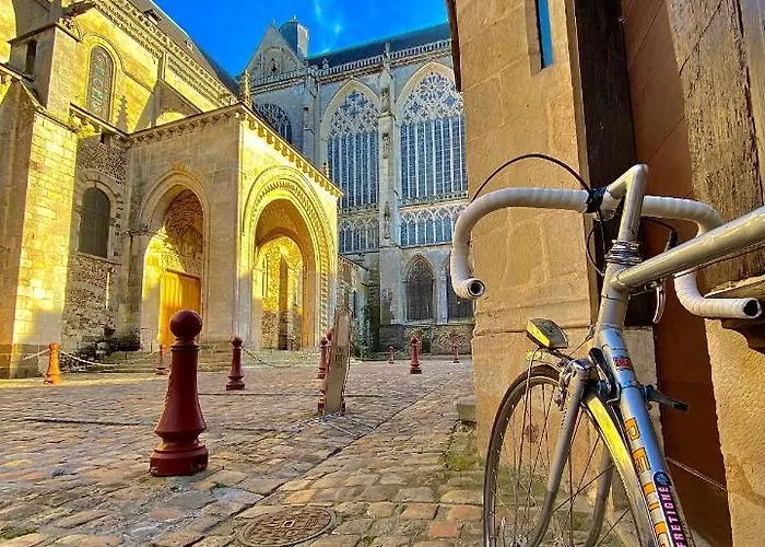 De La Riviere Avec Patio Et Parking Centre Casa de Férias