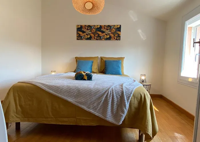 De La Riviere Avec Patio Et Parking Centre Le Mans