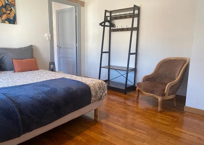 De La Rivière Avec Patio Et Parking Centre *